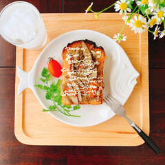 テーブルフォト/惣菜パン/お気に入りのお皿/朝餉ごパン/食パンアレンジ/作り置きおかず/... 朝ごパン
お気に入りのお魚のお皿に
…