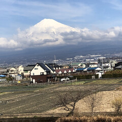 女富士/雪化粧/富士山麓/富士山 こんにちは☀️
今日は昨日と打って変わ…