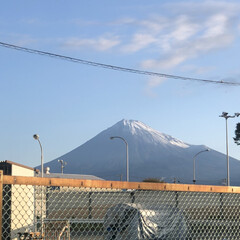 富士山/富士山麓/雪化粧 おはようございます☀

今朝の富士山🗻
…(2枚目)