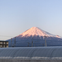 赤富士/富士山 今日の富士山🗻
1枚目・お昼時
2枚目・…(3枚目)