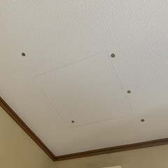 点検口/DIY 玄関に天井点検口を設置しました！
磁石を…(1枚目)