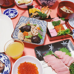 ごちそう/おうちごはん/元旦/おもち/お雑煮/おせち/... 明けましておめでとうございます🐄
今年も…