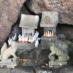 お寺、神社  探索部😊/おでかけ/フォロー大歓迎 群馬県、出張初めての休日
近くにある岩神…(1枚目)