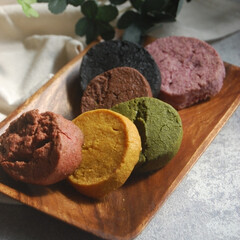 紫いもクッキー/竹炭クッキー/ココアクッキー/抹茶クッキー/かぼちゃパウダー/いちごパウダー/... クッキーを作りました。
いちごパウダー
…(1枚目)