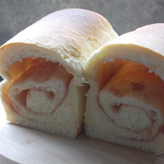 朝ごはん/苺バター食パン/苺バター消費/ホームベーカリー/手作りパン/おうち時間/... 苺バター食パンを作りました。
苺バター消…(1枚目)