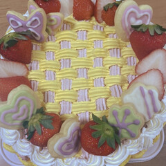 一年生/入学祝い/苺/ケーキ/手作り 友達の子供の入学祝いケーキです🍰(3枚目)