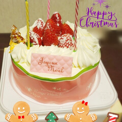 家族団らん/イチゴ/今年は/クリスマスケーキ/クリスマスパーティー/クリスマス2019/... 今年のクリスマスケーキも
お手製ではなく…
