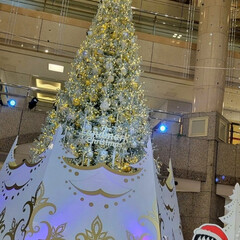 横浜/ランドマークタワー/クリスマス/メリークリスマス/出かけた先で/おでかけ/... まるちゃんも
一緒の〜
クリスマスツリー…(1枚目)