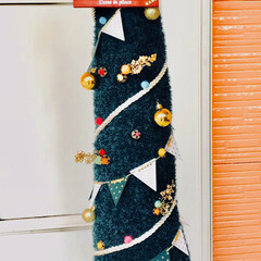 クリスマス/玄関インテリア/楽しんで作りました/ツリー/手編み/毛糸/... 思いつきで作った手編みのツリーです✨
o…(1枚目)
