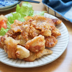 レシピ/鶏皮/鶏肉/おつまみ/簡単レシピ/節約レシピ/... 100g38円でできる♡絶品鶏皮の和風揚…