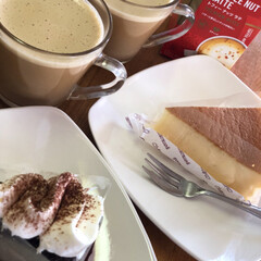 コーヒータイム/お休み/やっとゆっくり/息子からの手土産/シャトレーゼ やっと、まったり〜😌
元旦だけお休みで、…