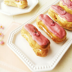 桜スイーツ/エクレア/ピンク 今日はひな祭りの日ですね。
デザートに、…(1枚目)