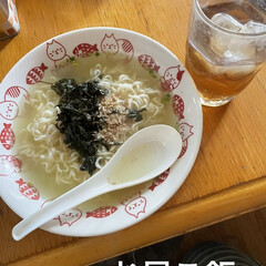 お昼ご飯/めん/猫/にこ/くろ/黒猫 お弁当や外食が増えたのでそろそろ引き締め…