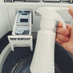 アウトレット 花王 アタックゼロ(Attack ZERO) ワンハンドタイプ(400g)+つめかえ用(360g) 洗たく用洗剤 1セット | アタック(液体洗剤)を使ったクチコミ「現在の我が家の洗濯洗剤容器はアタックゼロ…」(1枚目)